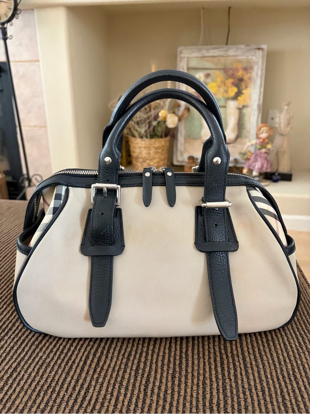 Burberry Nova Check Satchel Jacquard Leather Handbag Black Beige - Picture 2 of 16